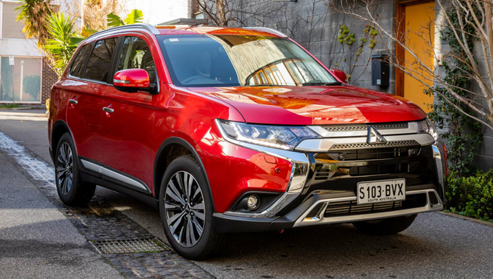 2019-mitsubishi-outlander-pricing-and-specs-confirmed-1001x565-press-image-3